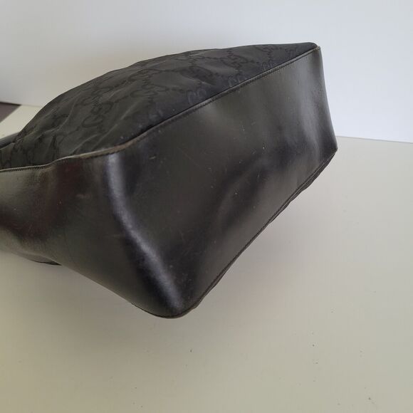 GUCCI GG Monogram Black Shoulder Bag Handbag Nylon Leather Trim Medium Zip Logo - Picture 10 of 13